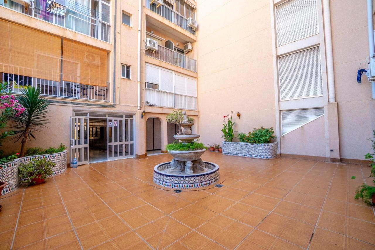 Apartamento Amarillo Soleado Torrevieja Exterior foto